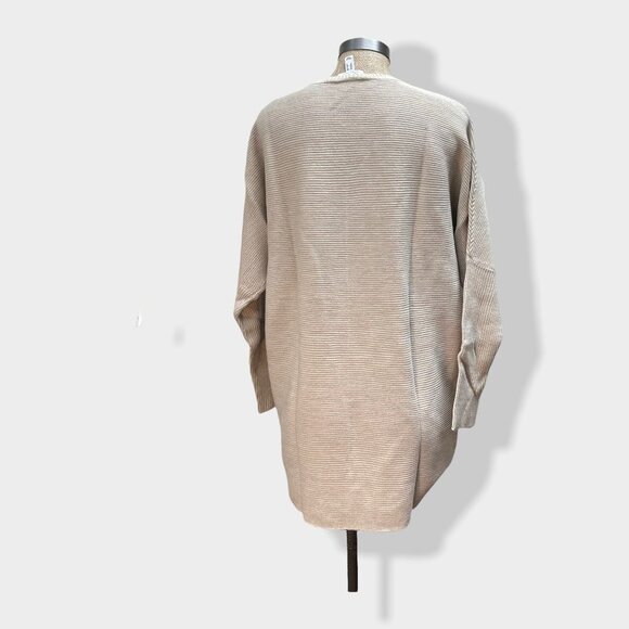 DENIM & Co. Long-Sleeve V-Neck Tunic Sweater with Pockets - Picture 3 of 6